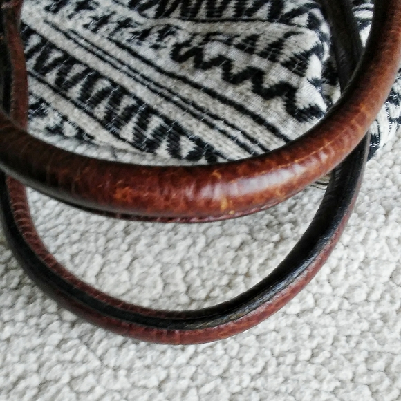 Wilson's Italian Leather Basket Weave Handbag - Picture 6 of 7